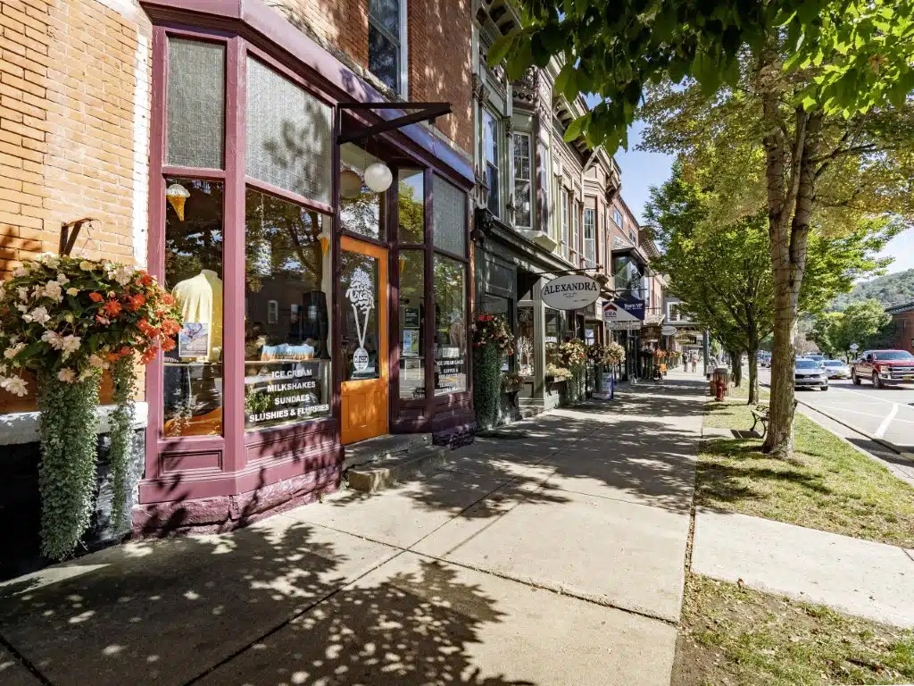 Strolling downtown Ellicottville local shops